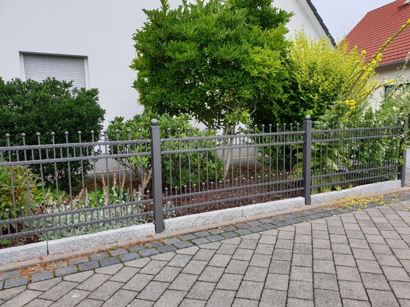 Aluminum Gate Installation in Des Moines, IA