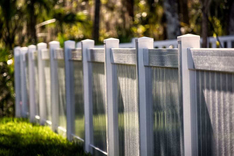 Vinyl Fence Replacement in Pearland, TX